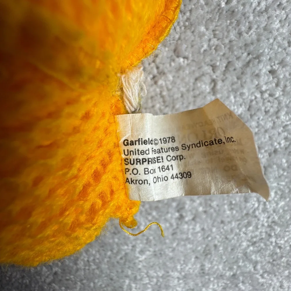 Garfield Cat Knit Beanie Kids Child OS Yellow White Vtg 80s Pom Pom Hat USA Made